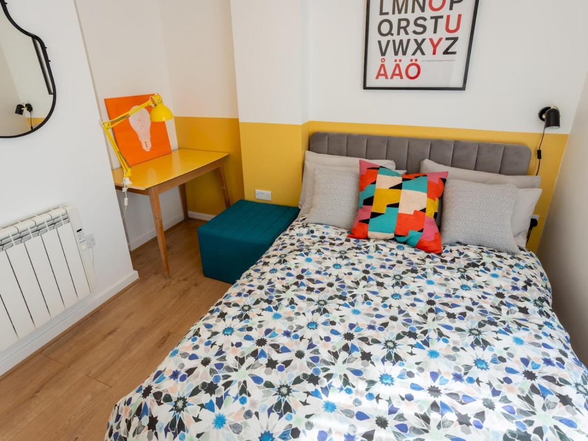 Pass The Keys Modern Stylish Apartment With Parking Bournemouth Exterior foto