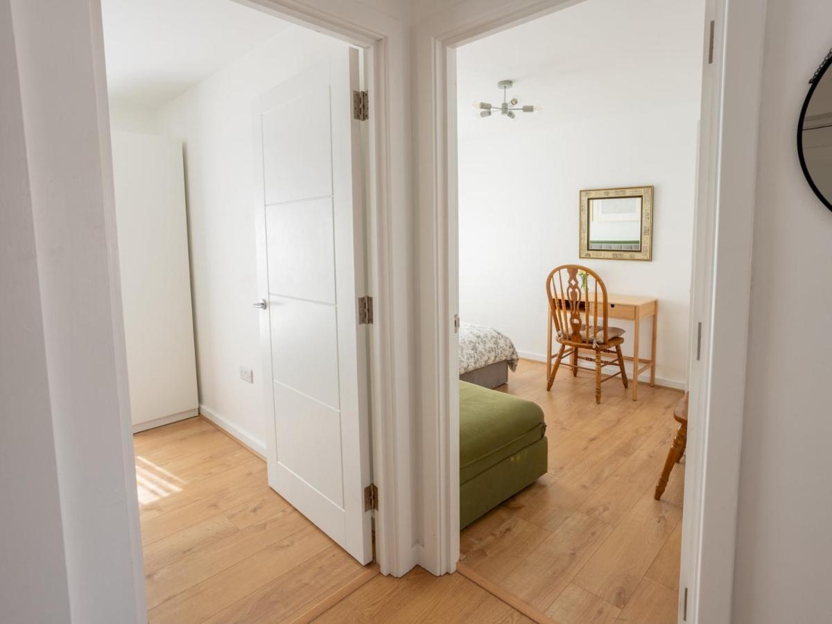 Pass The Keys Modern Stylish Apartment With Parking Bournemouth Exterior foto